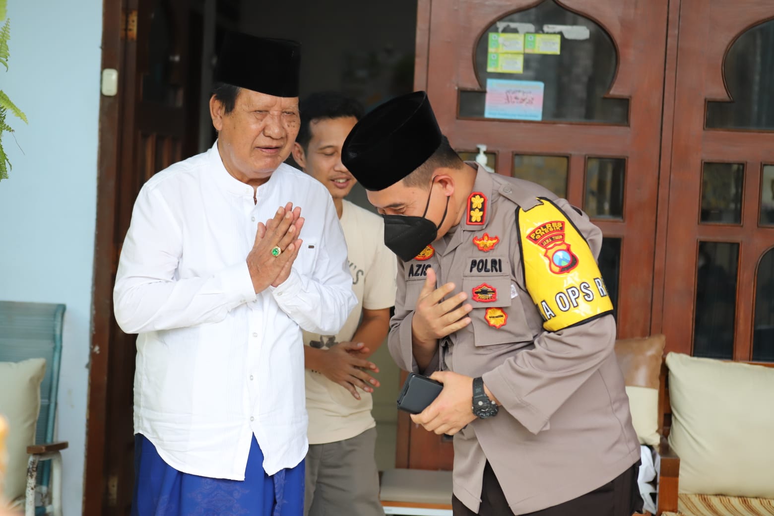 Pererat Tali Silaturahmi, Kapolres Gresik Sambangi Pemangku Ponpes