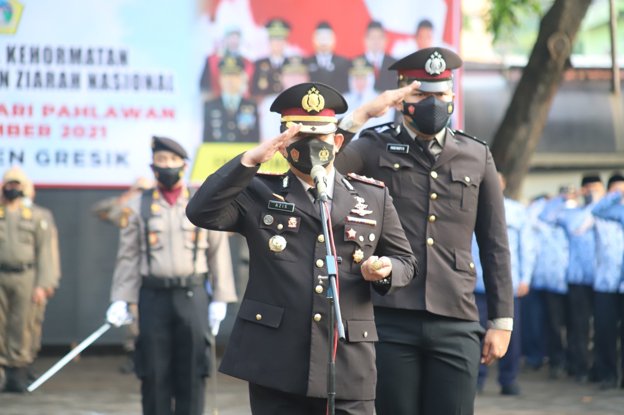 Di Hari Pahlawan, Kapolres Gresik Mengingatkan Covid-19 Belum Berakhir