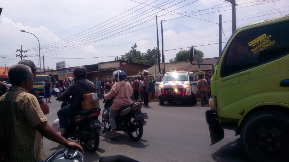 Driyorejo Gresik, Ibu dan Anak di Temukan Tetangga Bersimbah Darah