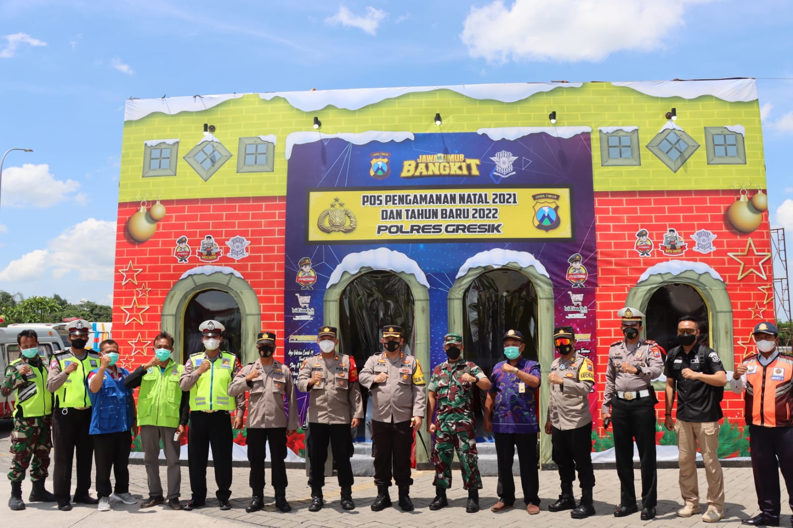 Natal di Gresik Berlangsung Aman, Berkat Sinergitas TNI - POLRI