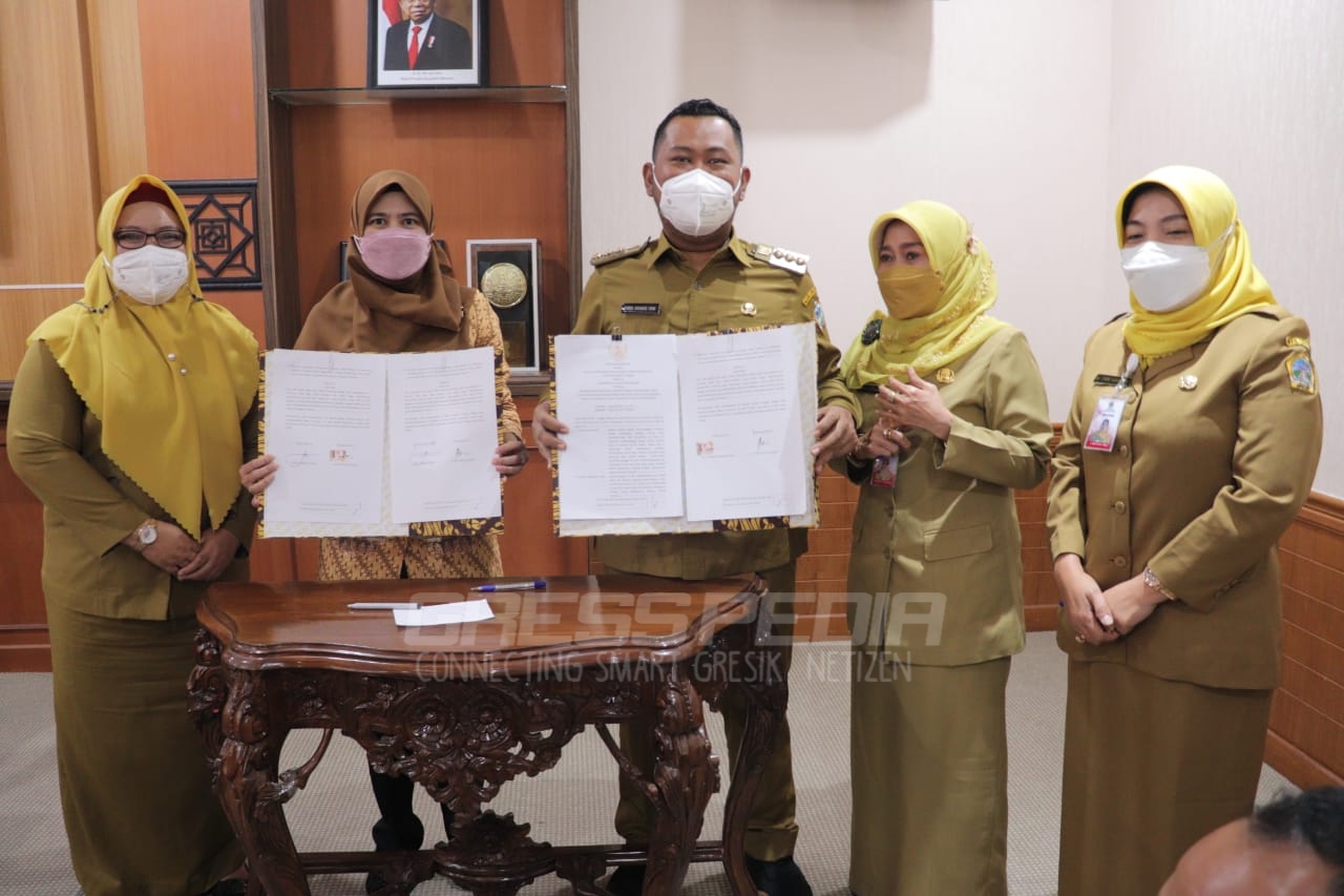 Tingkatkan Kesehatan Masyarakat, Pemkab Gresik dan BPJS Gresik Teken Kerjasama