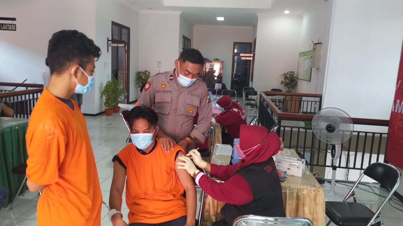 Antisipasi Omicron, Penghuni Rutan Wajib Vaksin