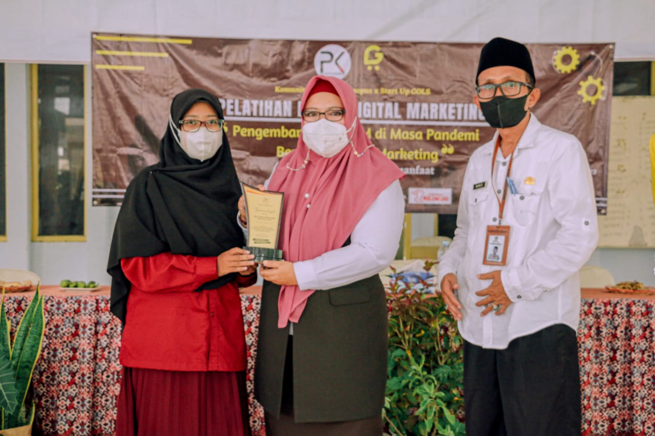 Wakil Bupati Gresik Aminatun Habibah Ajak Pelaku UMKM Mengembangkan Usaha Berbasis Digital Marketing