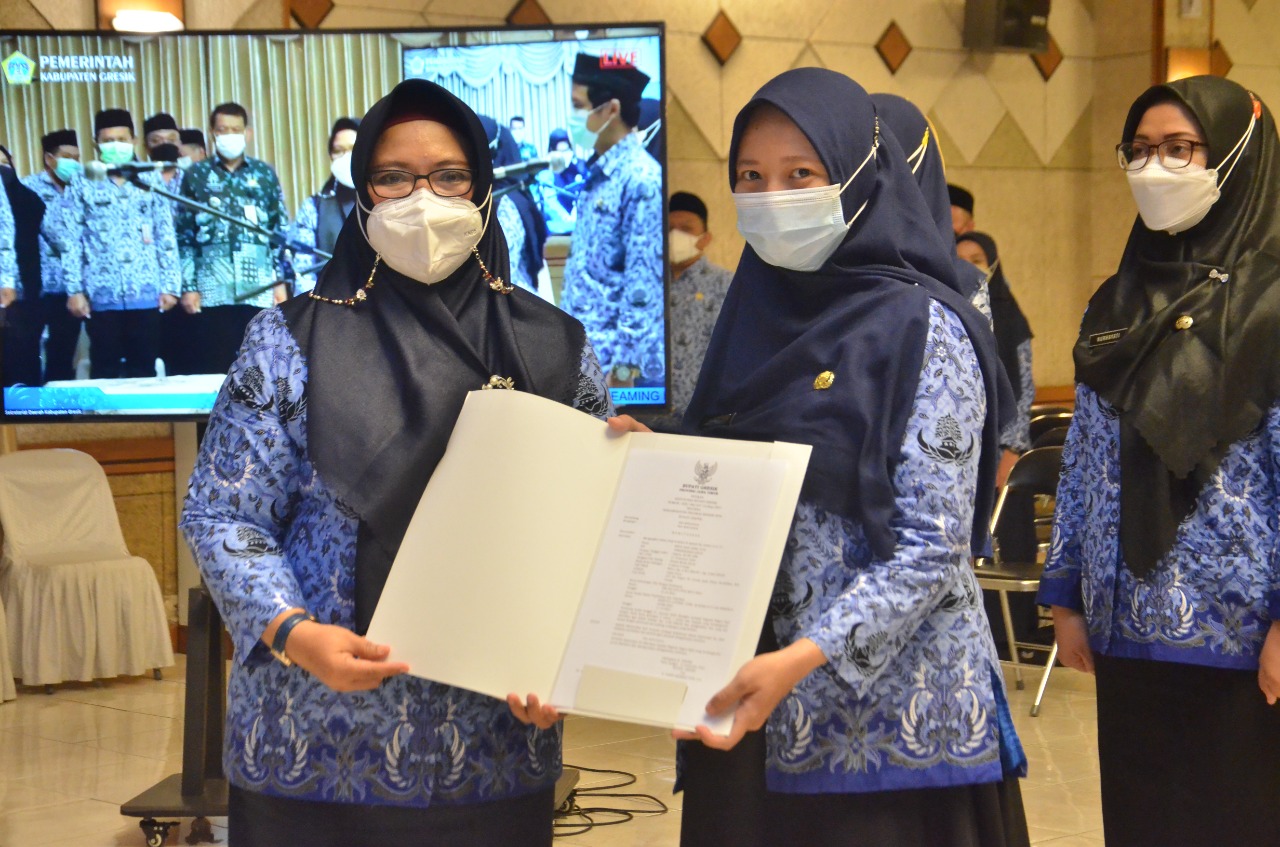 94 CPNS Pemkab Gresik Dilantik, Bu Min Ingatkan Pentingnya Kualitas Dan Etos Kerja