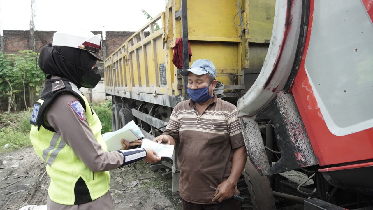 Satlantas Polres Gresik Gencar Sosialisasi Tentang ODOL