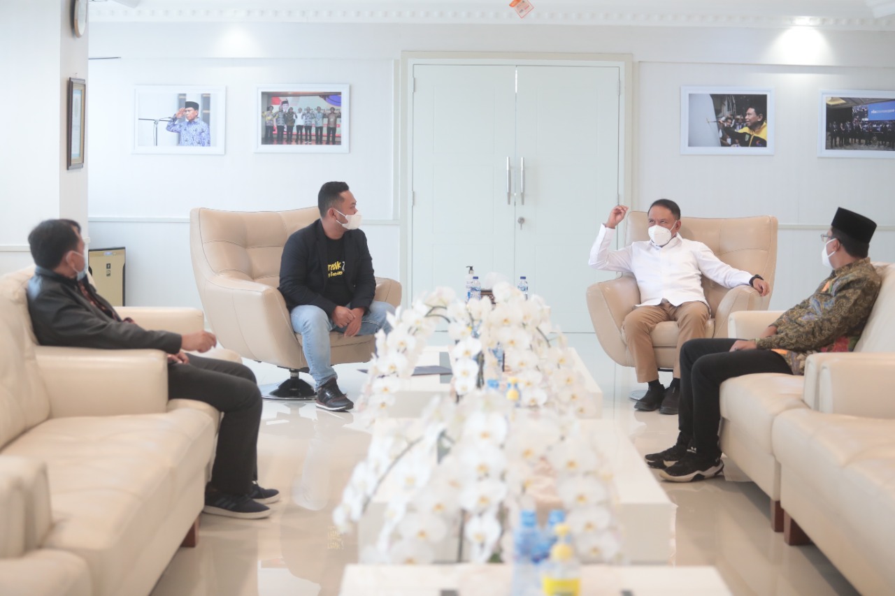 Temui Menpora, Bupati Gresik Ingin Gelar Kejuaraan Panjat Tebing Internasional