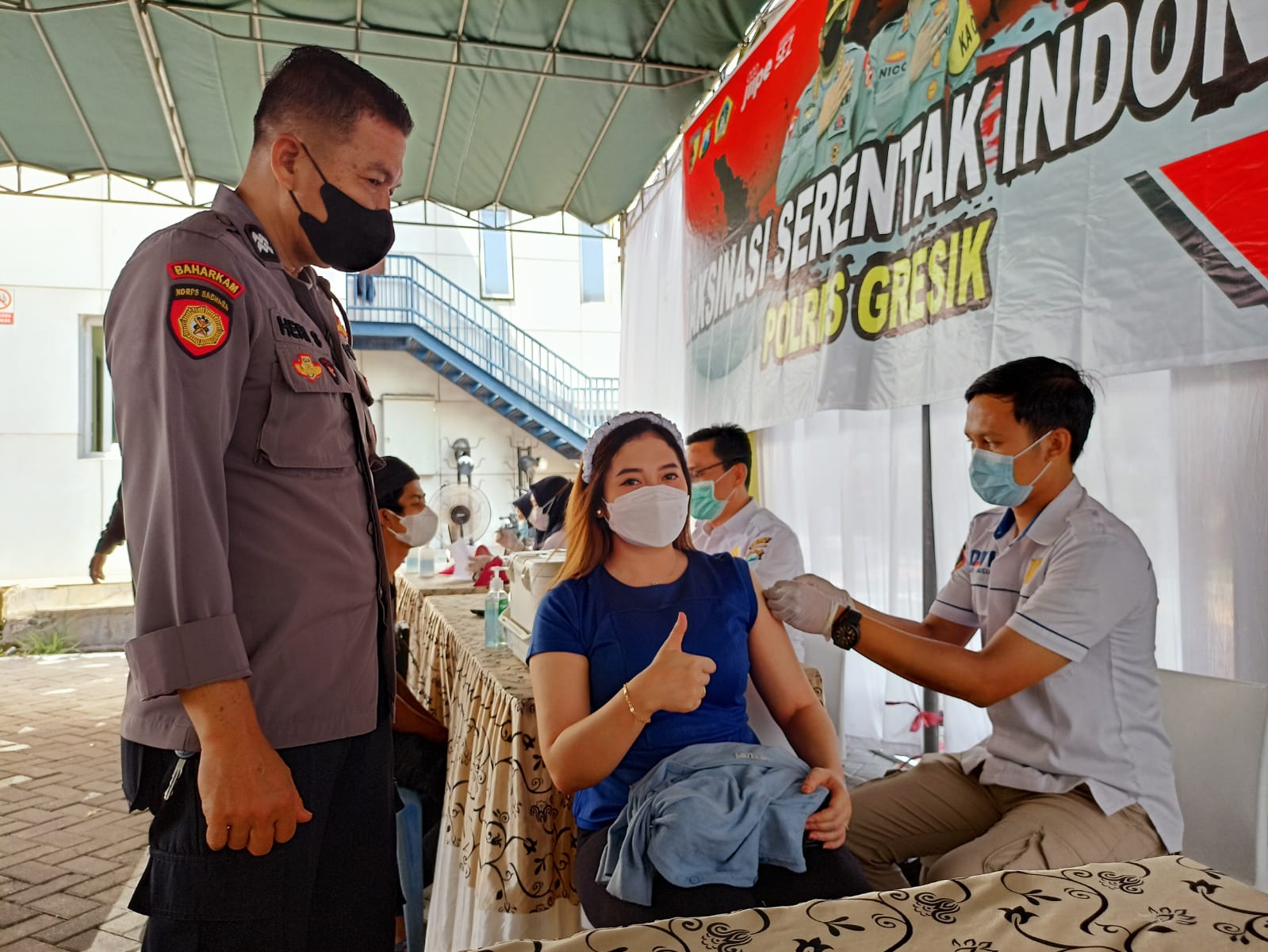 Ratusan Karyawan JIIPE Gresik Menerima Vaksin Booster