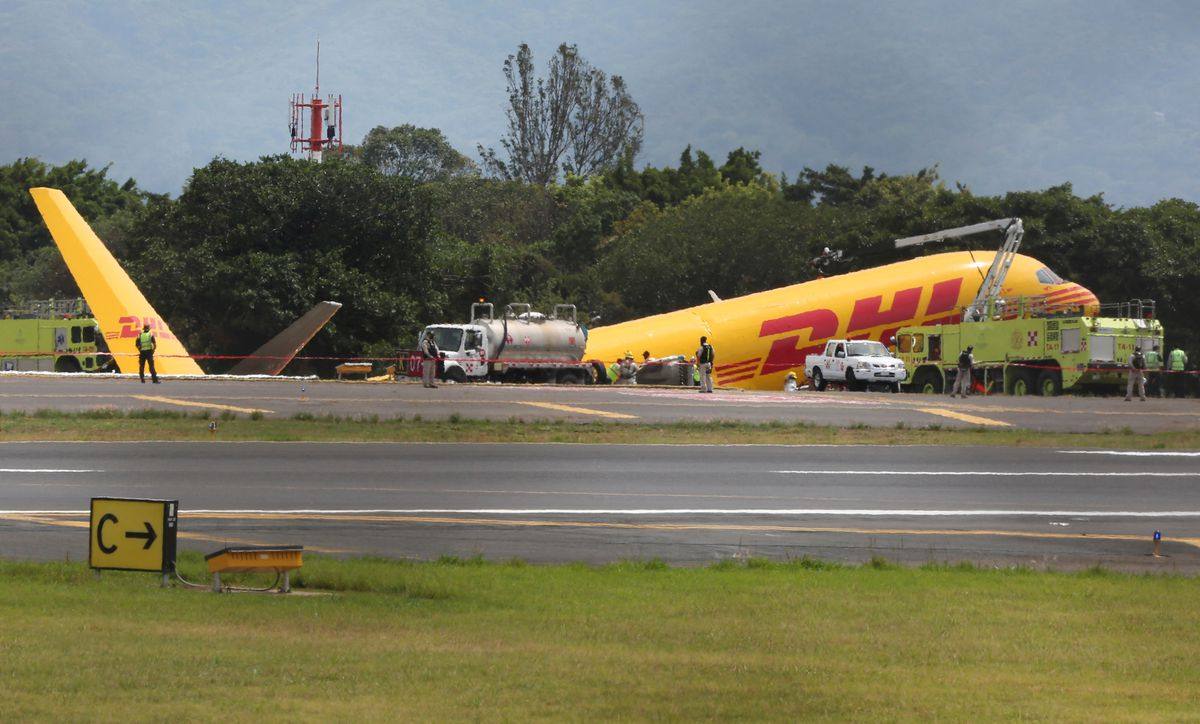 Pesawat Boeing 757 Tergelincir di Kosta Rika Sampai Ekor Terlepas