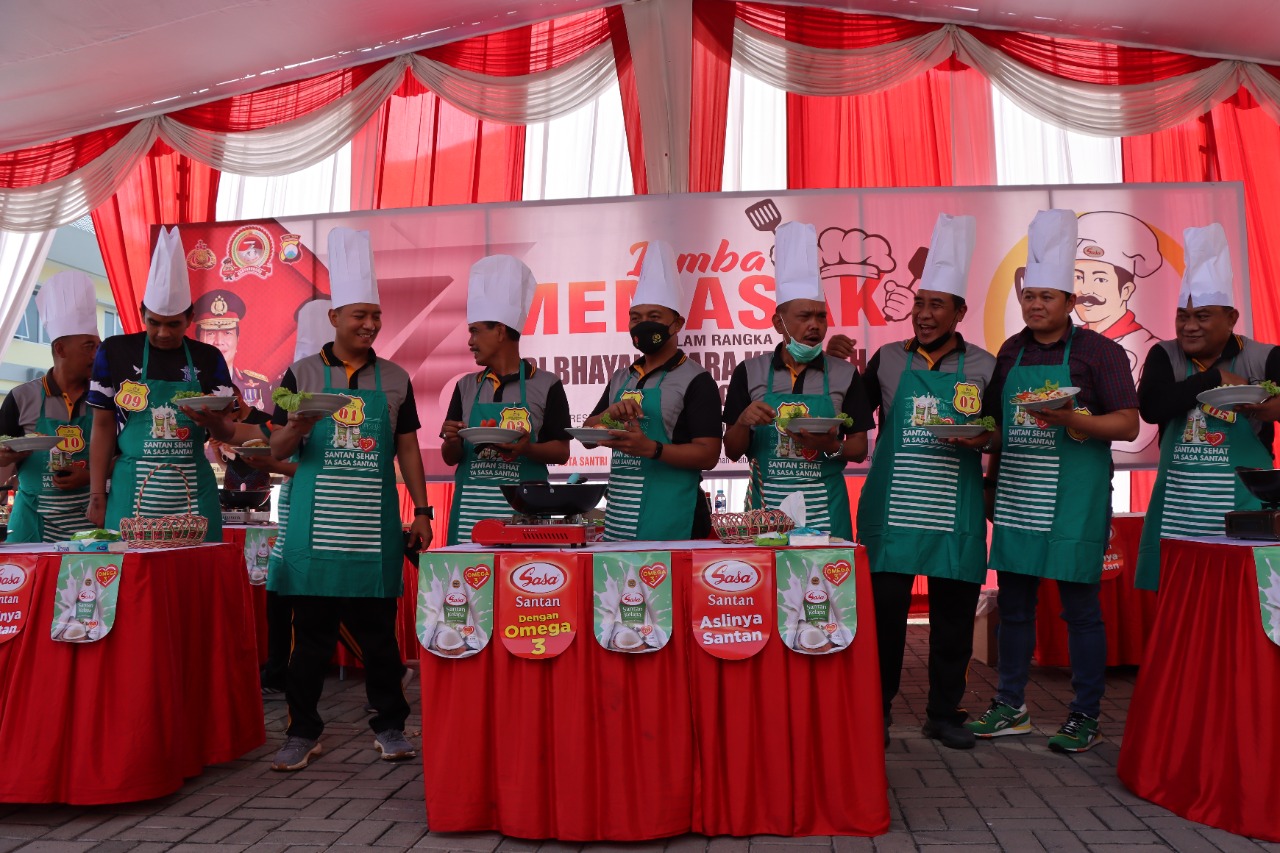 Serunya Lomba Memasak Digelar Polres Gresik