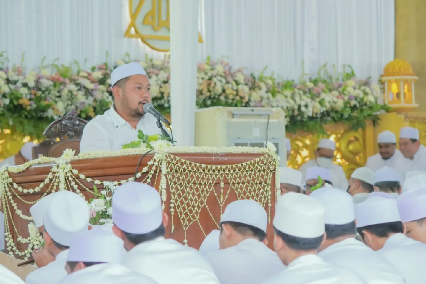 Hadiri Haul Akbar Gresik, Gus Yani Ajak Jamaah Ikuti Suri Teladan Para Kyai Dan Ulama Pendahulu