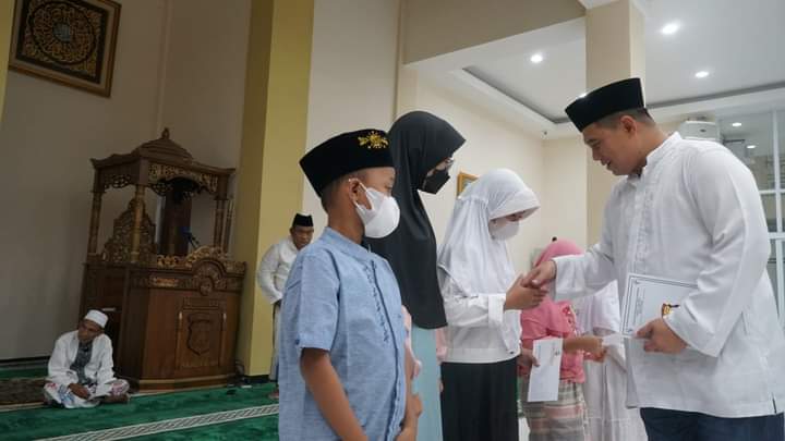 Polres Gresik Gelar Doa Bersama dan Santunan Anak Yatim
