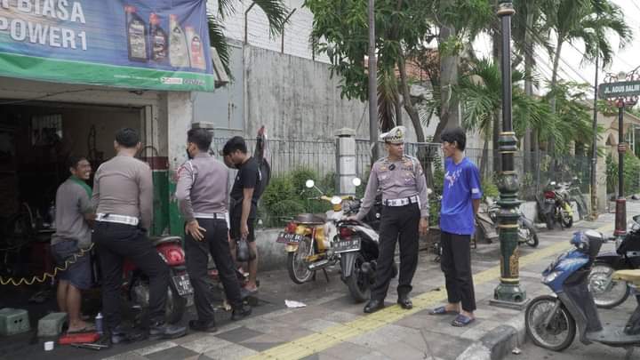Satlantas Polres Gresik Himbau Tak Jual Knalpot Brong pada pemilik Bengkel