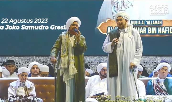 Lautan Manusia Penuhi Tabligh Akbar Habib Umar bin Hafidz di Kabupaten Gresik