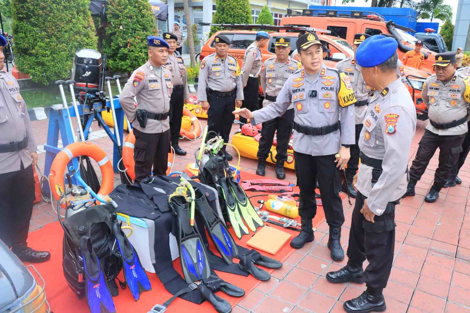 Polres Gresik Gelar Peralatan Dalam Penanggulangan Bencana