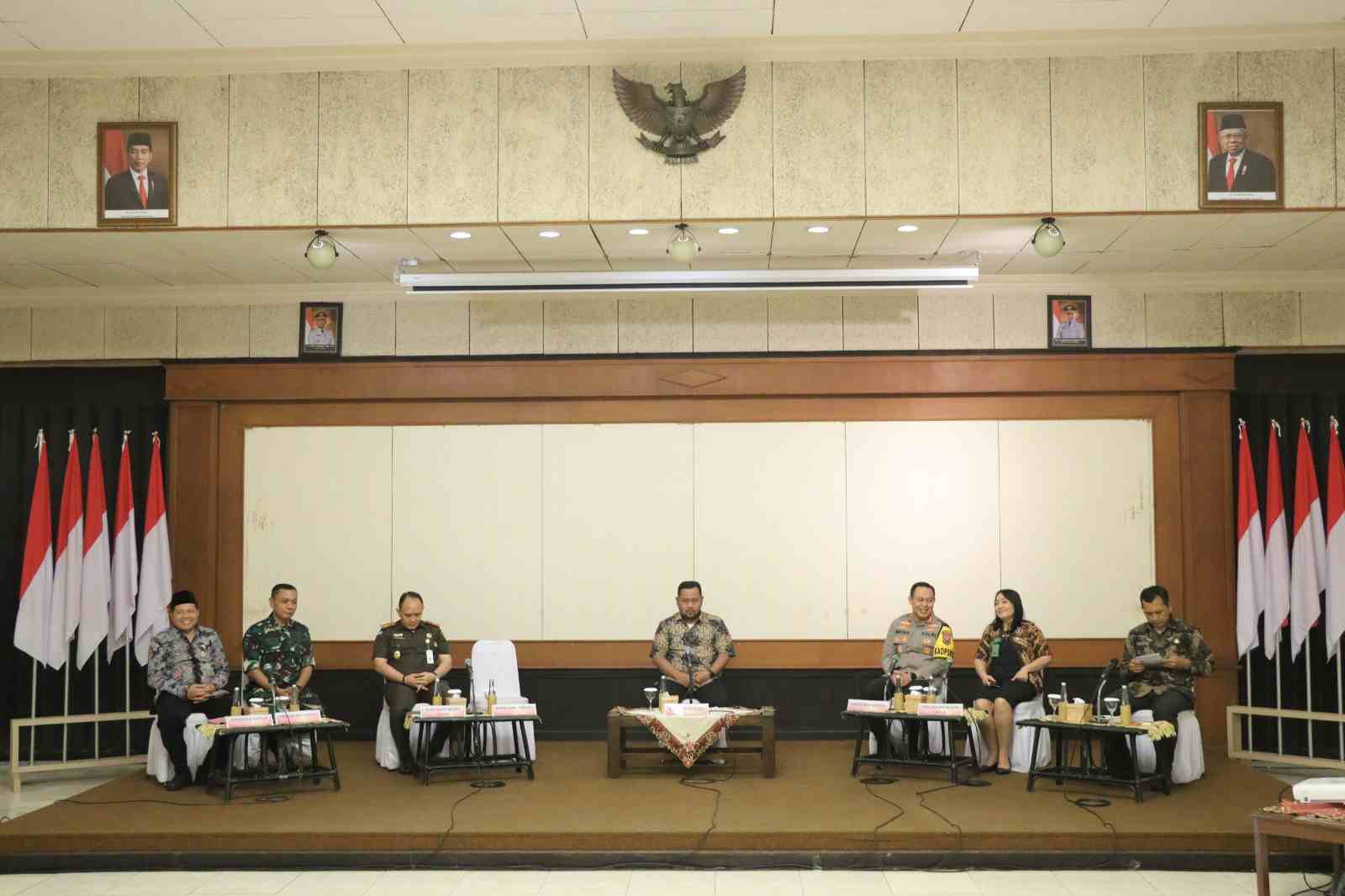 Jelang Pemilu 2024, Forkopimda Kabupaten Gresik dan Stakeholder Gelar Rapat Koordinasi