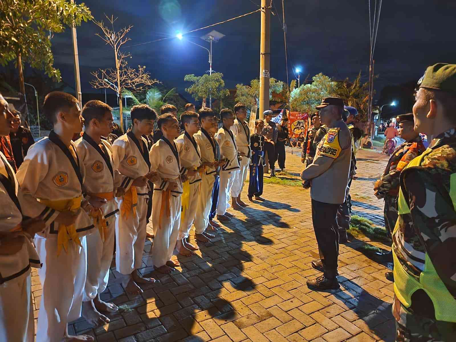 Jaga Situasi, Polres Gresik Terus Patroli Sambangi Perguruan Silat