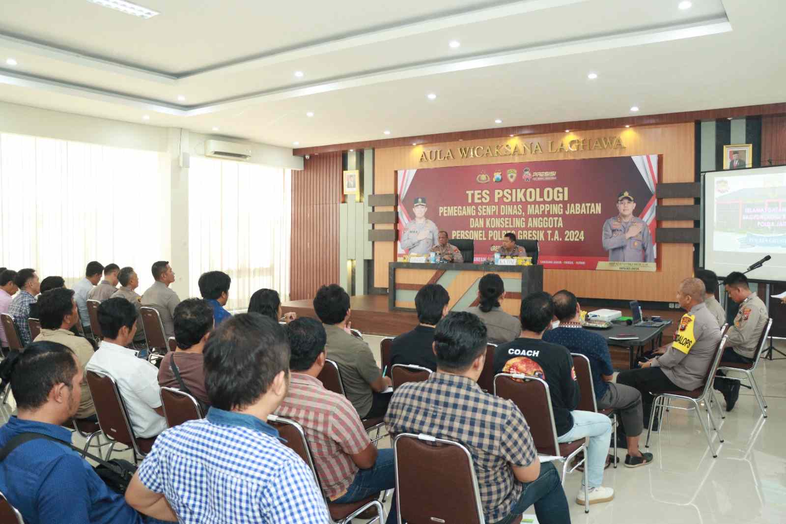 Puluhan Personel Polres Gresik Jalani Test Psikologi Pemegang Senjata