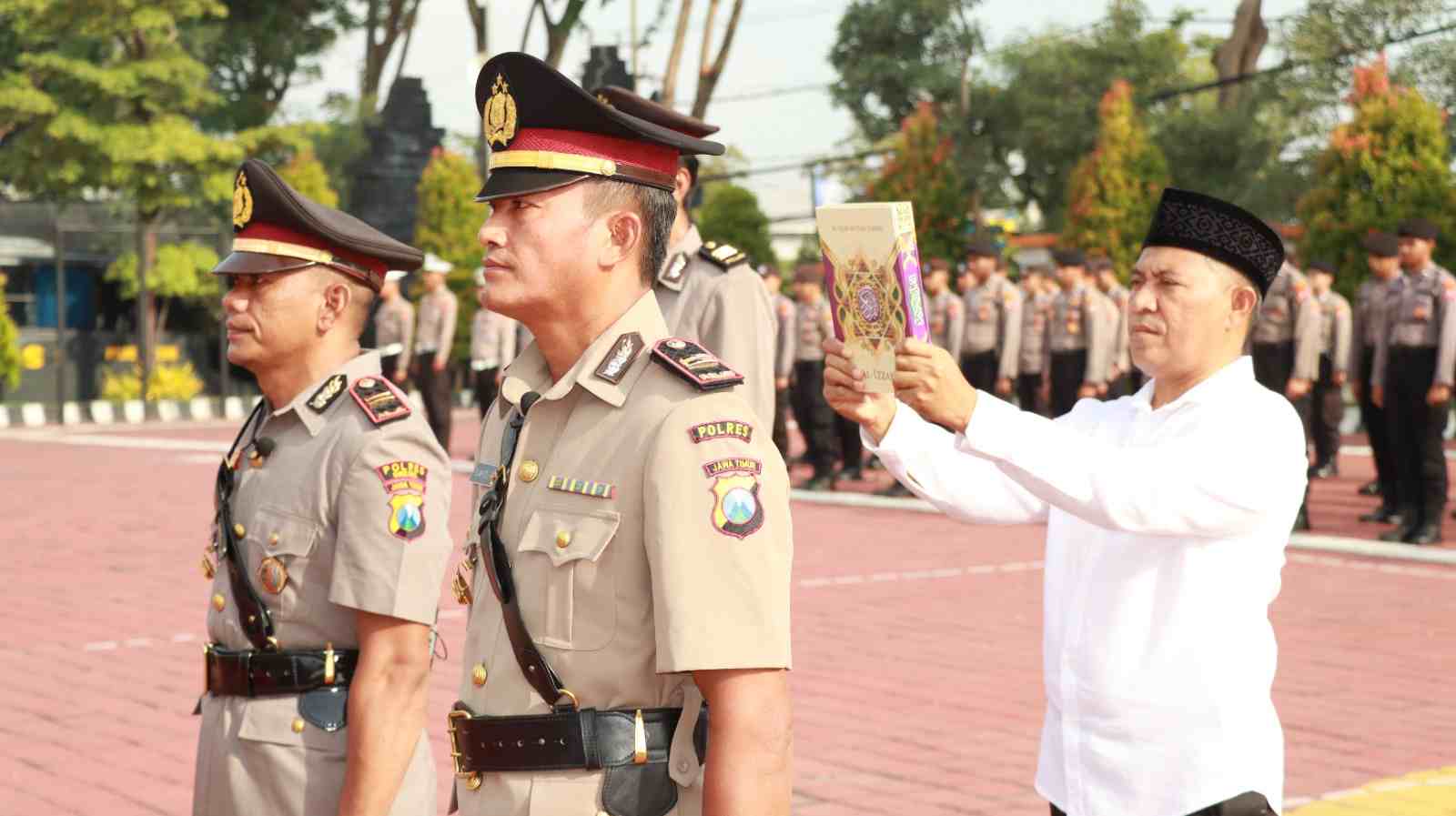 Dua Kapolsek Gresik Kota dan Ujung Pangkah Berganti, Begini Pesan Kapolres