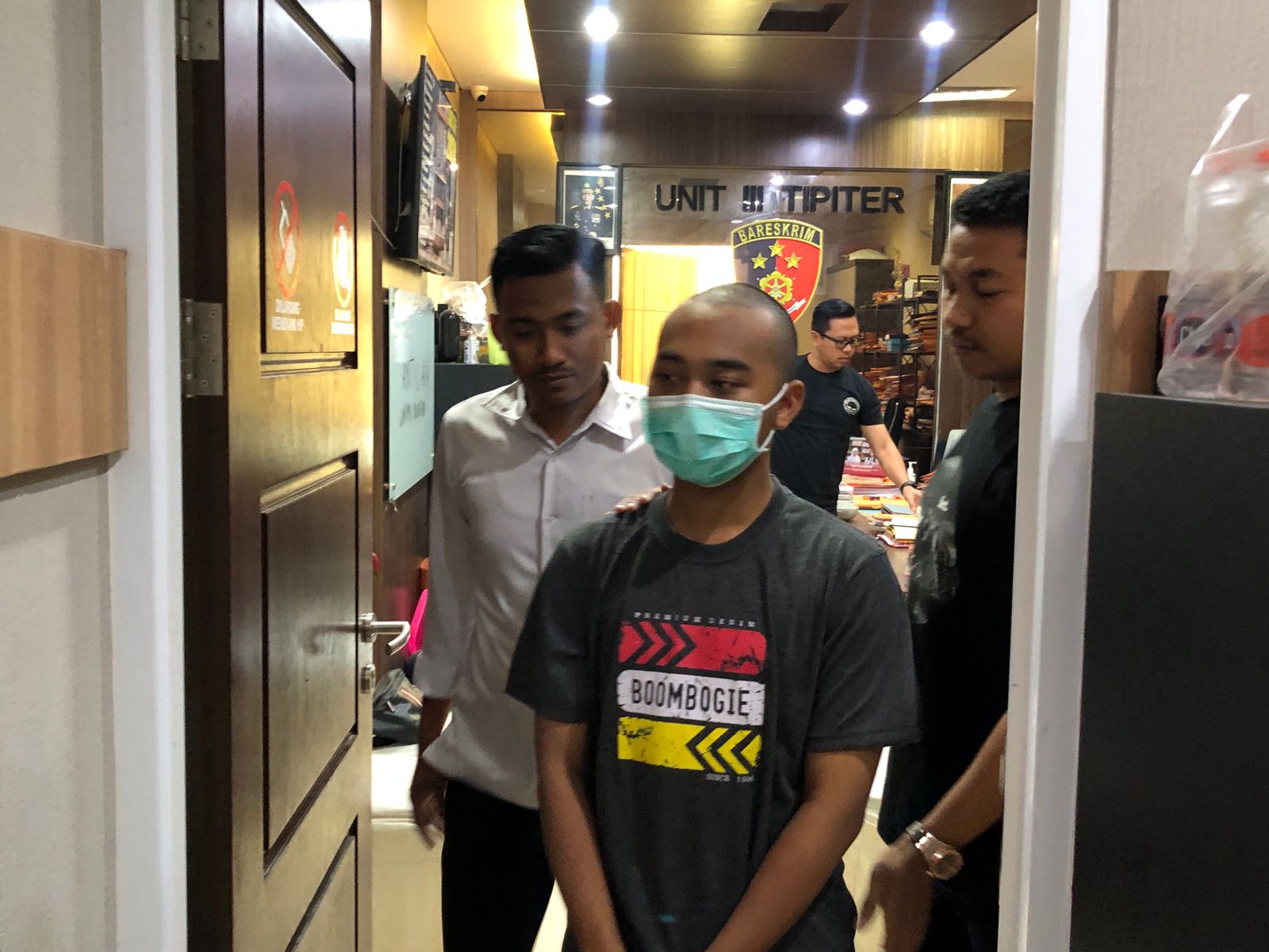 Satreskrim Polres Gresik Ringkus Pemuda Gresik Edit Foto Vulgar Demi Fantasi Seksual