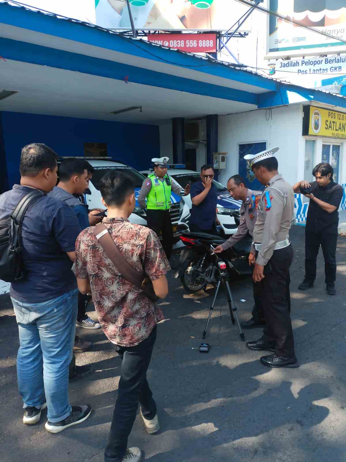 Satlantas Polres Gresik Pakai Sound Level Meter Cek Kebisingan
