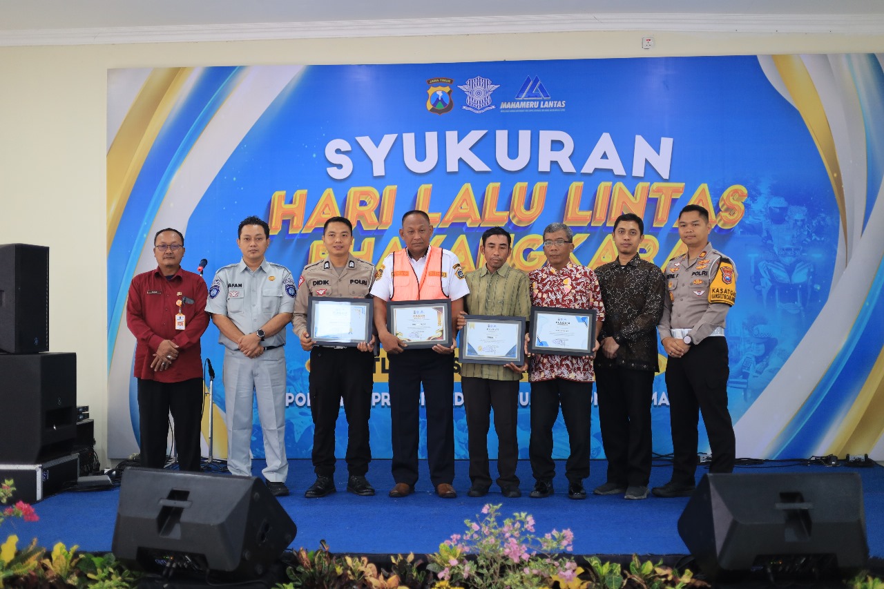 Satlantas Polres Gresik Rayakan Hari Lalu Lintas Bhayangkara ke-69 Luncurkan Inovasi dan Aksi Sosial