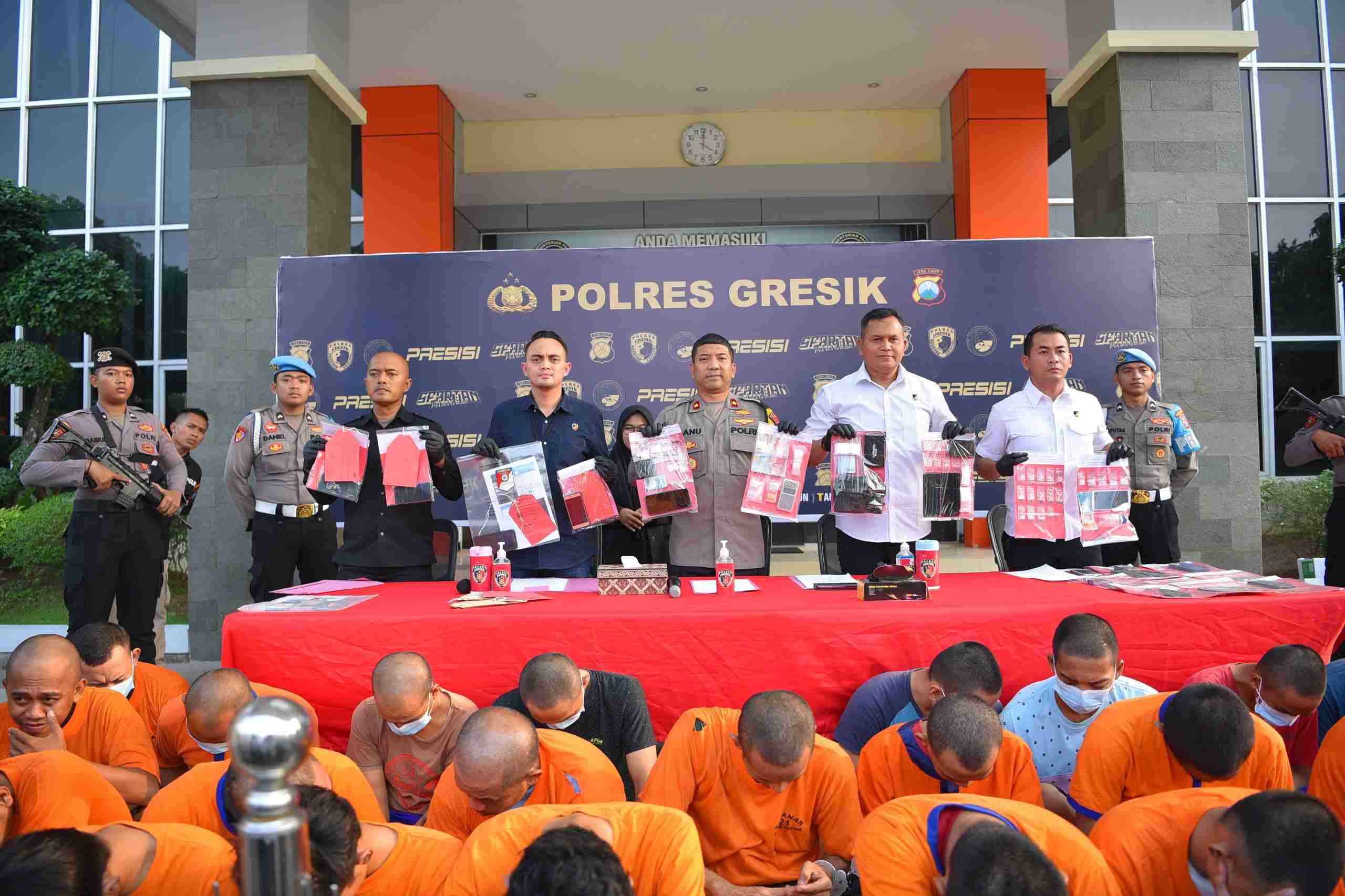 Rilis Polres Gresik Berhasil Ungkap Kasus Judi hingga Narkoba November 2024