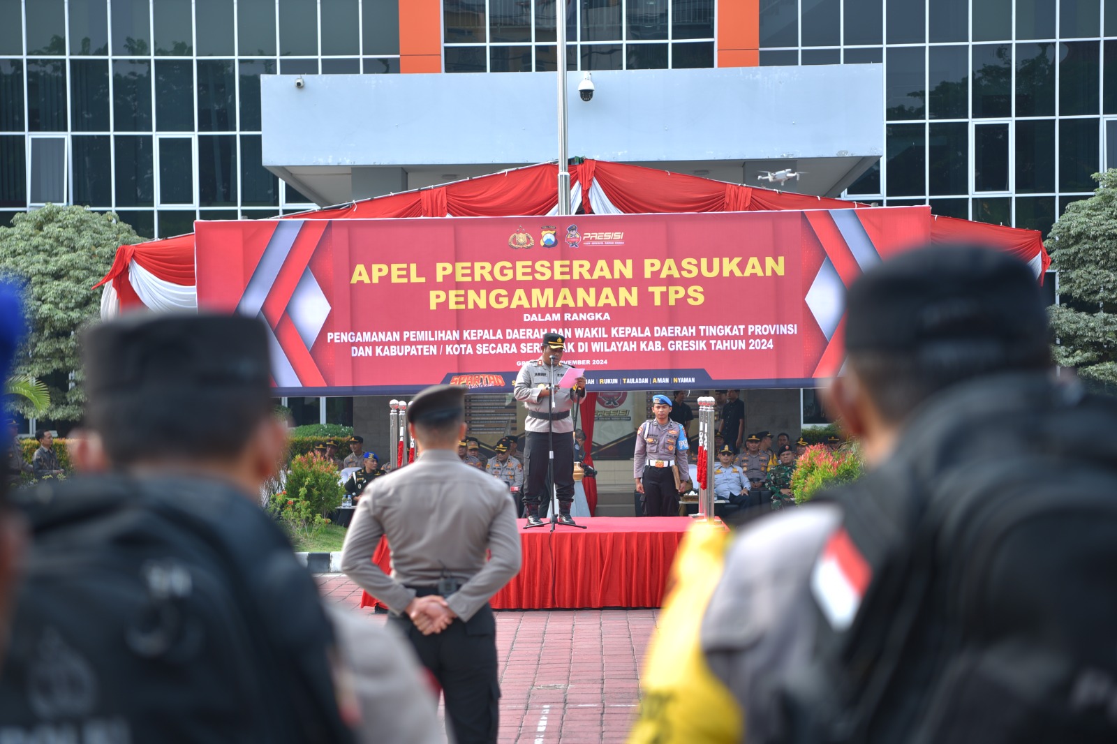 Polisi Gelar Apel Pergeseran Pasukan Pengamanan TPS Pilkada Serentak 2024 di Kabupaten Gresik