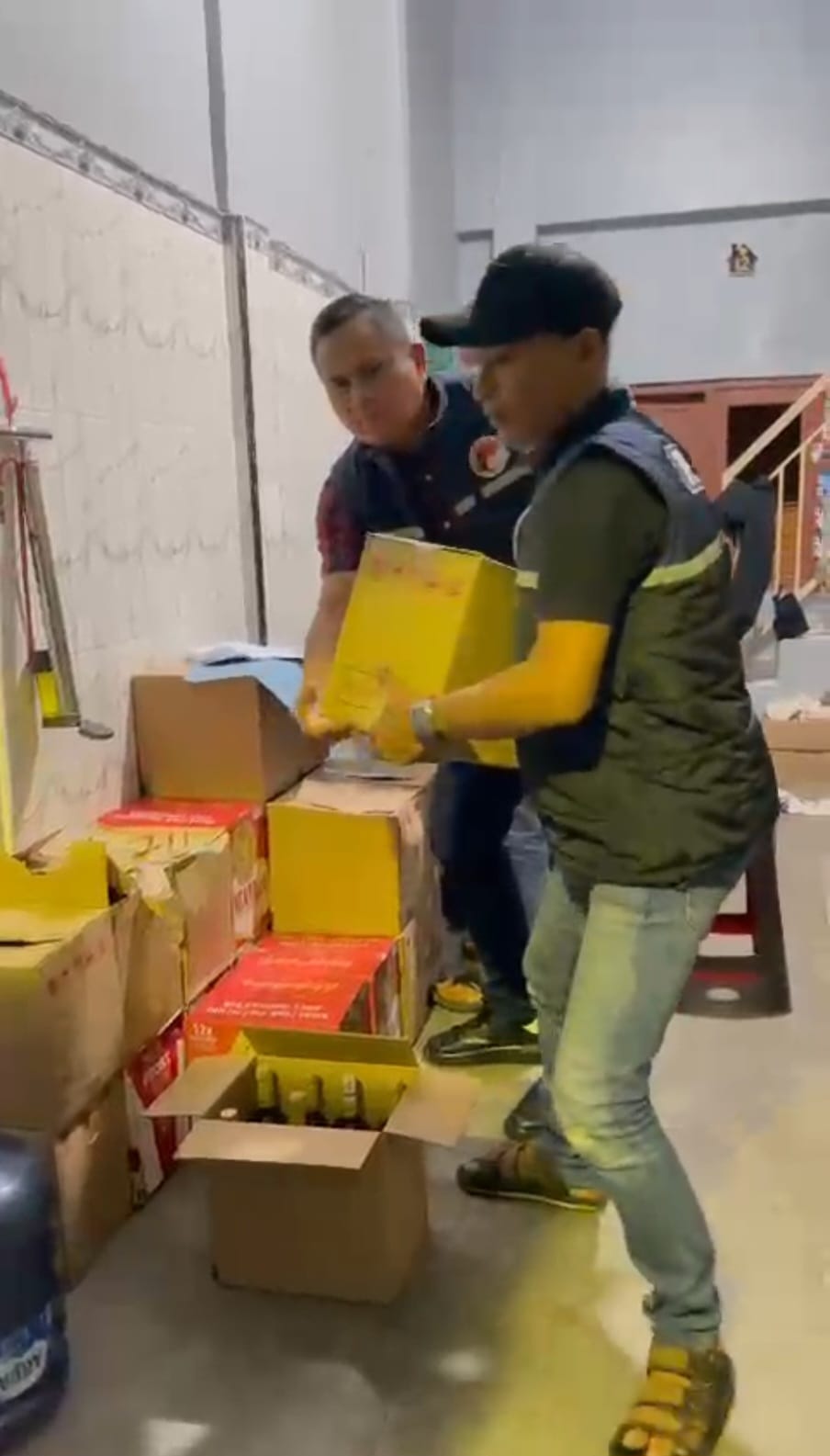 Sat Resnarkoba Polres Gresik Berantas Peredaran Miras Berkedok Mini Bar dan Toko Sembako