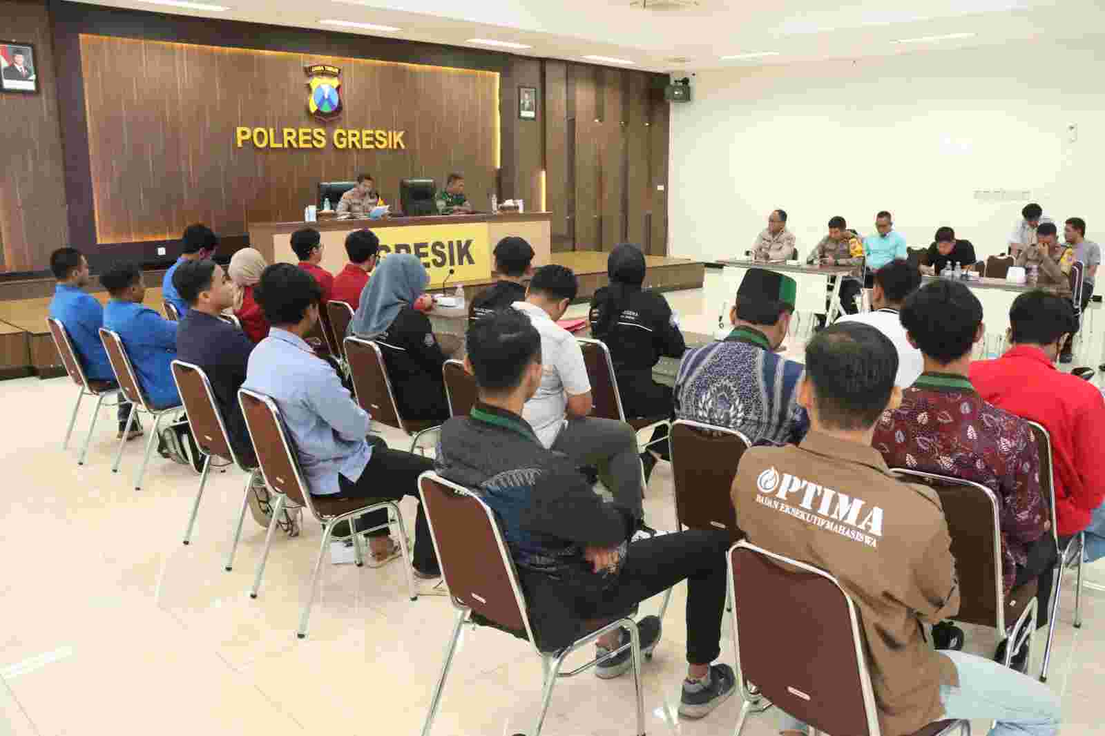 Kapolres Gresik Ajak Mahasiswa Perkuat Sinergitas Demi Kondusifitas Kamtibmas