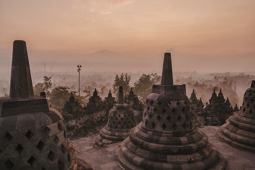 Mengenal Candi Borobudur: Sejarah dan Keagungan Arsitektur Kuno