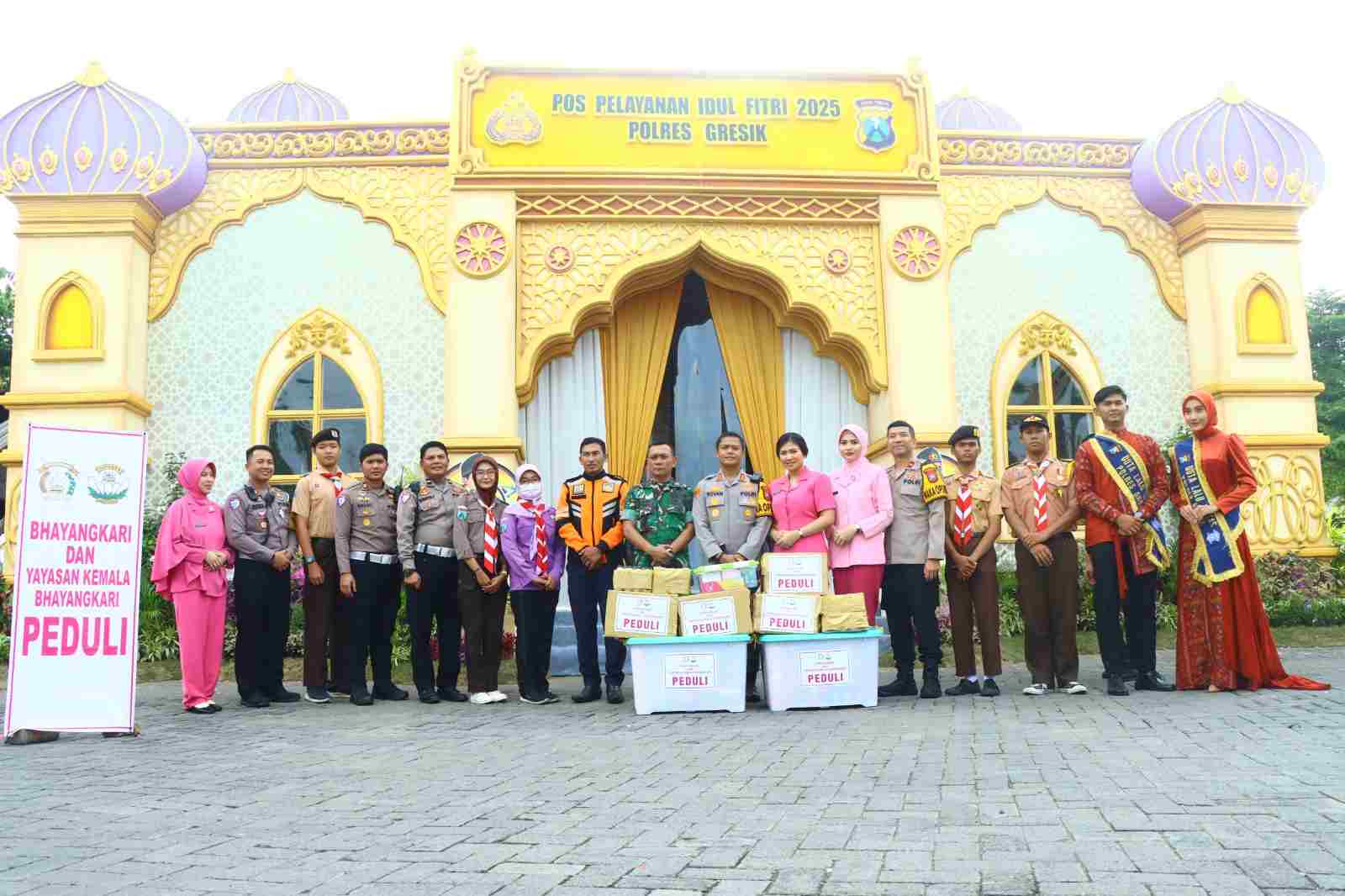 Kapolres Gresik dan Ketua Bhayangkari Apresiasi Petugas Saat Kunjungi Pos Pam Pos Yan