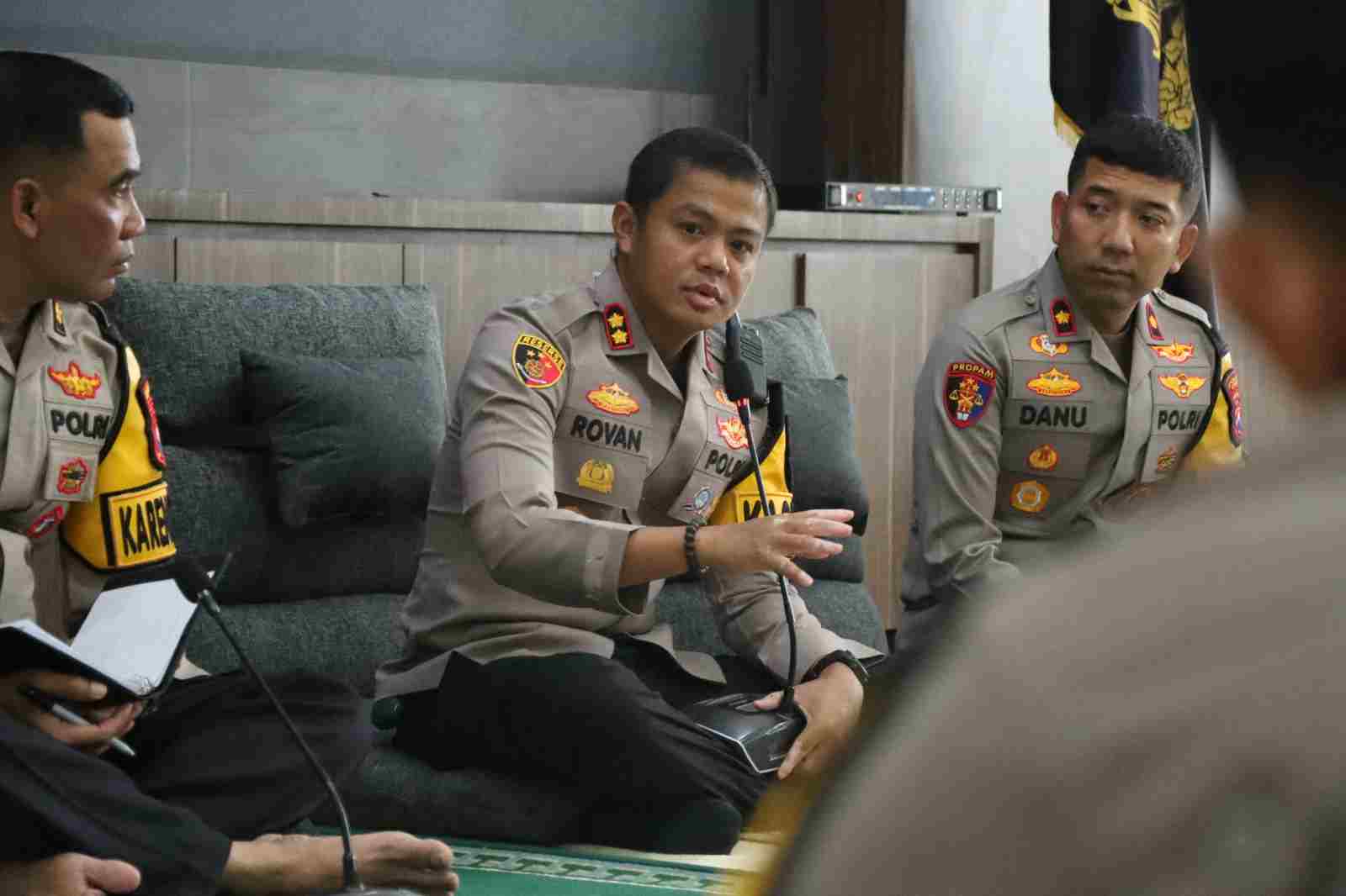 Soroti Laporan Warga, Kapolres Gresik Instruksikan Anggota Tingkatan Patroli dan Kegiatan Sosial Selama Ramadhan
