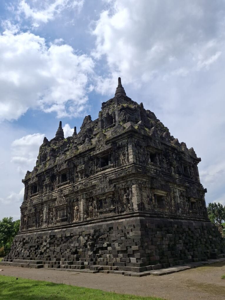 Candi Sari