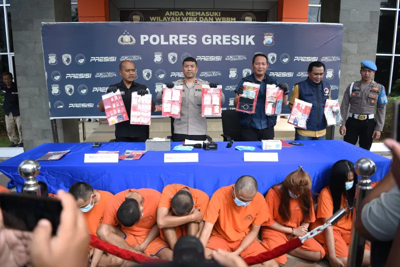 Ratusan Gram Sabu dan 171 Butir Inex Diamankan Polres Gresik Sembilan Orang Jadi Tersangka