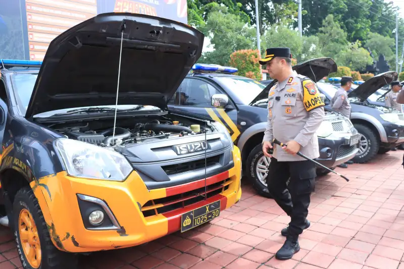 Kapolres Gresik Periksa Langsung Kendaraan Dinas, Pastikan Siap Layani Masyarakat