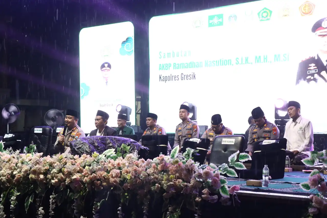 Kapolres Gresik Hadiri Darul Ihsan Bersholawat dan Halal Bihalal, Perkuat Sinergi Ulama dan Polri