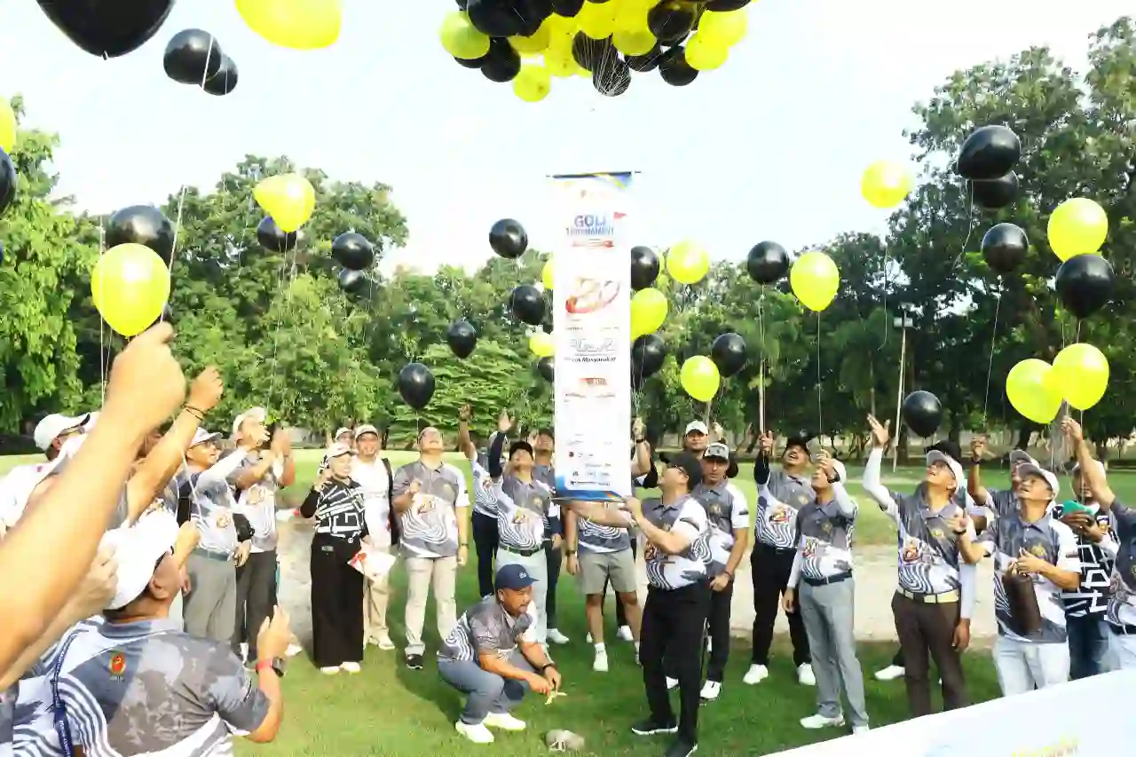 Sambut HUT Bhayangkara ke-80, Kapolres Gresik Resmi Buka Turnamen Golf Bersama Forkopimda